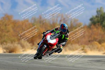 media/Jan-08-2022-SoCal Trackdays (Sat) [[1ec2777125]]/Turn 7 (1035am)/